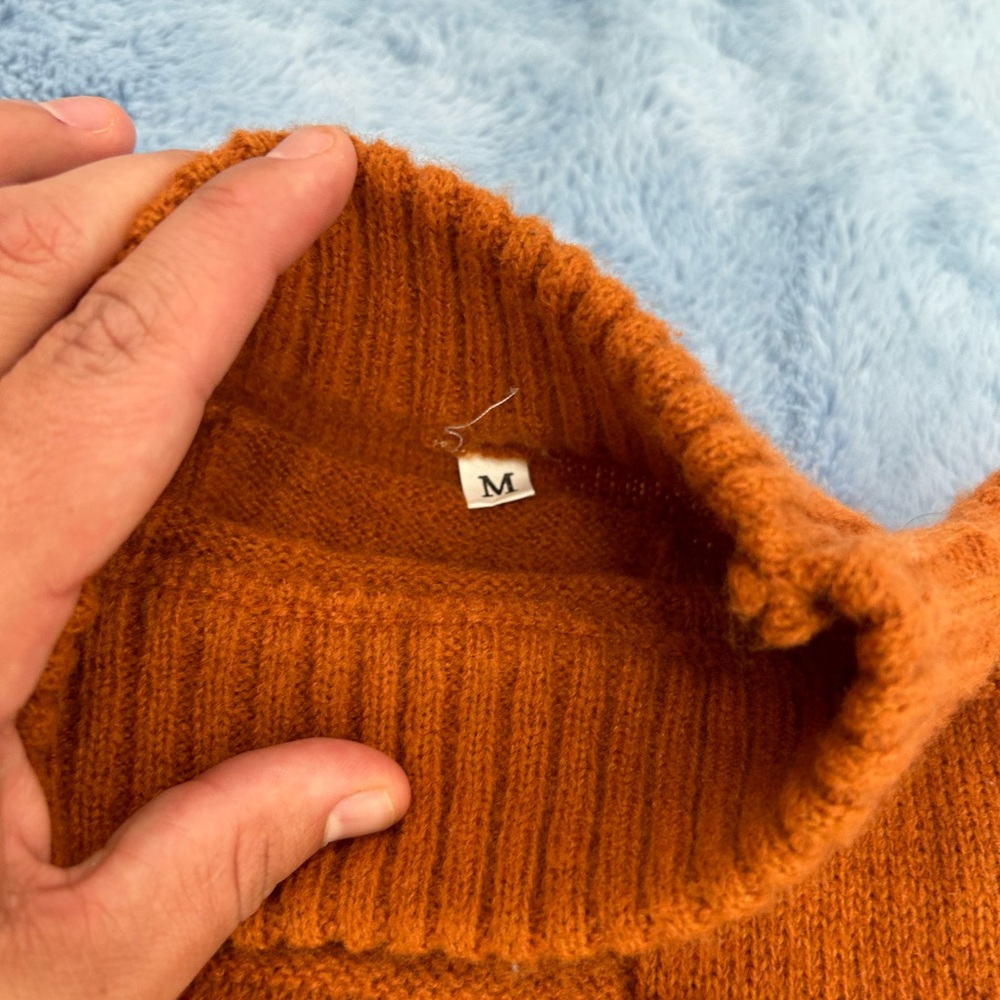 New SHEIN vest, never worn Medium size